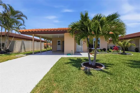 3303 Cambridge Avenue Bradenton FL 34207