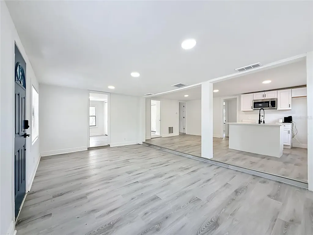 8414 N 20th Street Tampa FL 33604