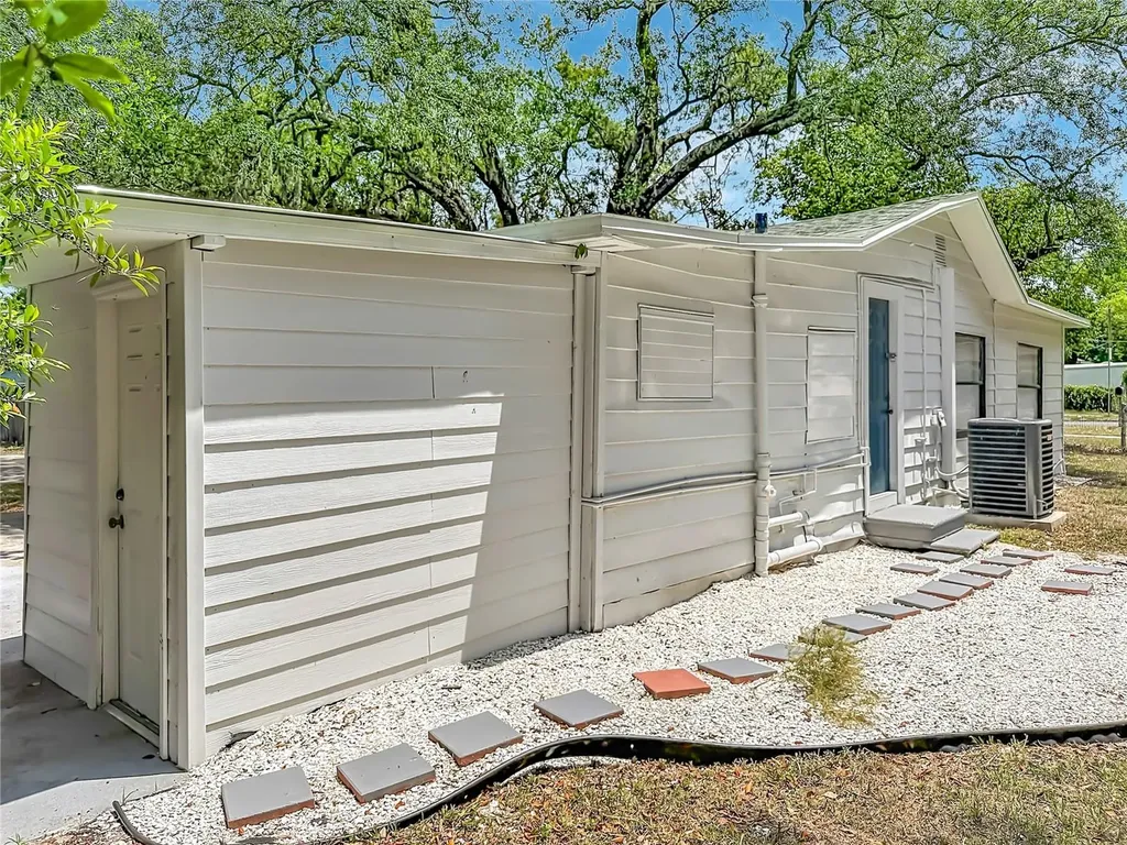 8414 N 20th Street Tampa FL 33604