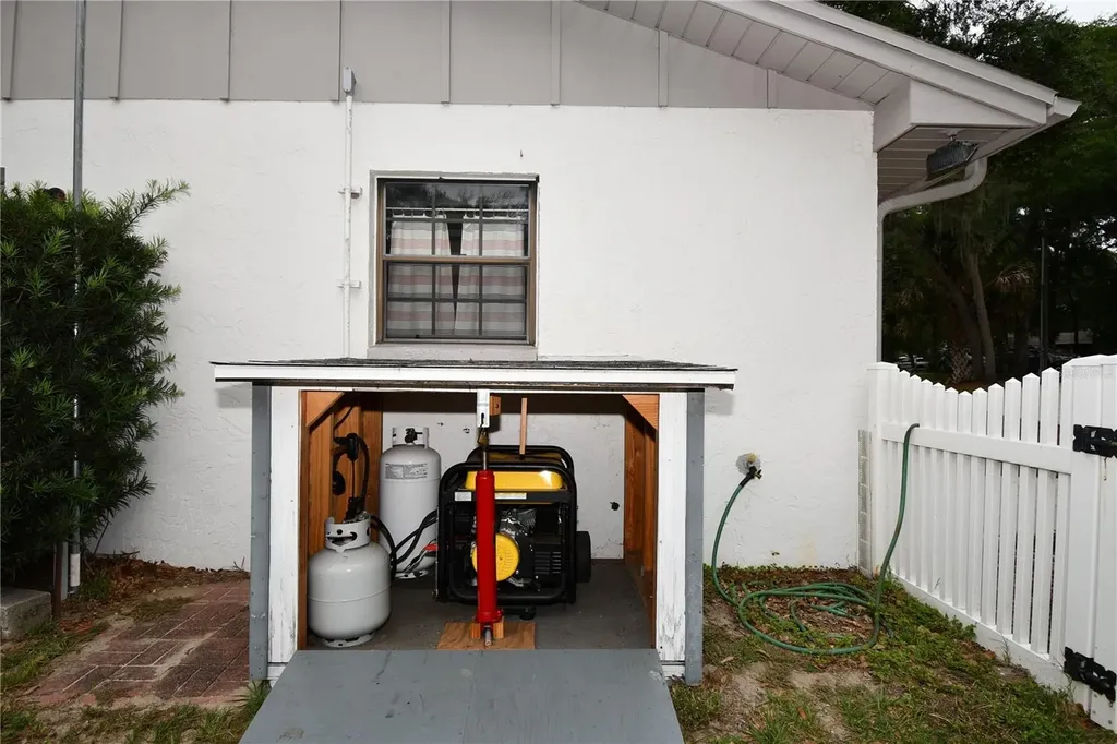 2898 Alameda Del Norte Eustis FL 32726