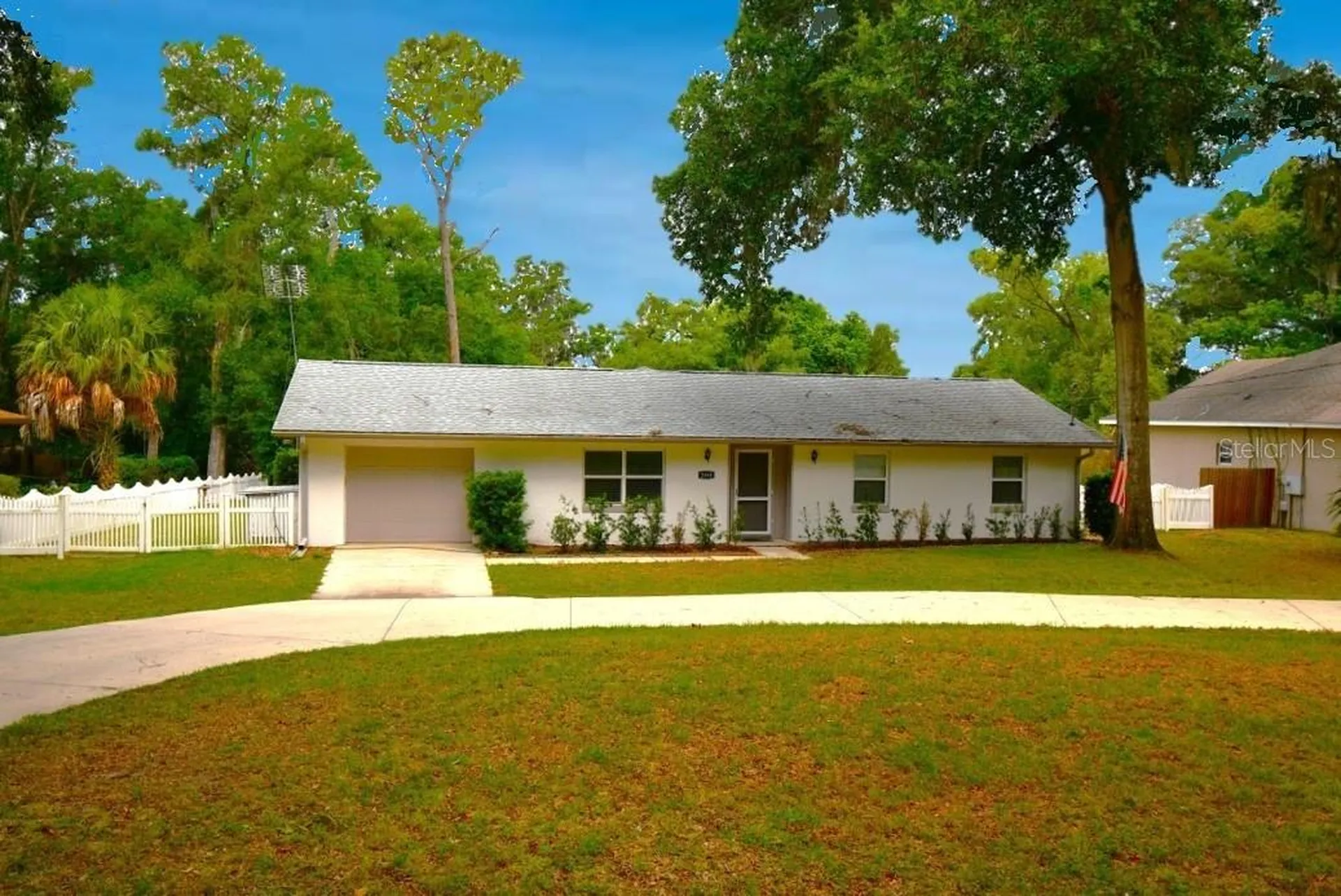 2898 Alameda Del Norte Eustis FL 32726