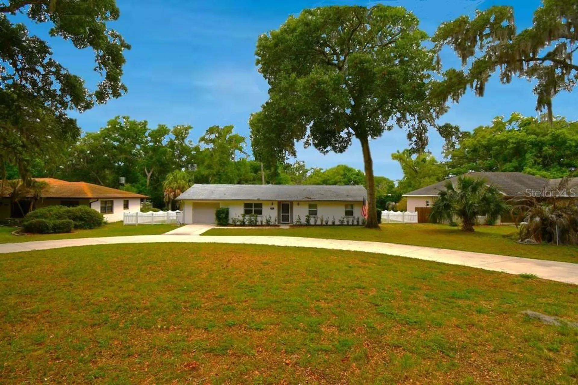 2898 Alameda Del Norte Eustis FL 32726