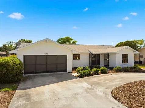 7457 Galloway Road Weeki Wachee FL 34613