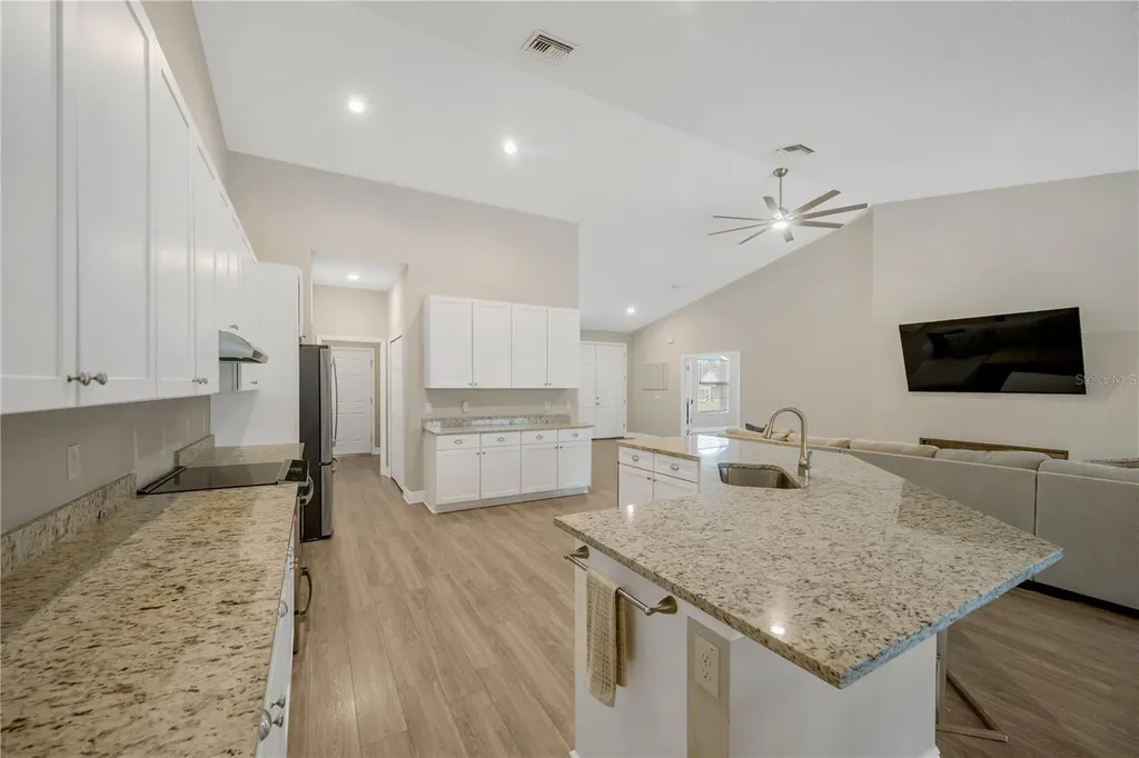 10920 Flint Estates Drive Thonotosassa FL 33592
