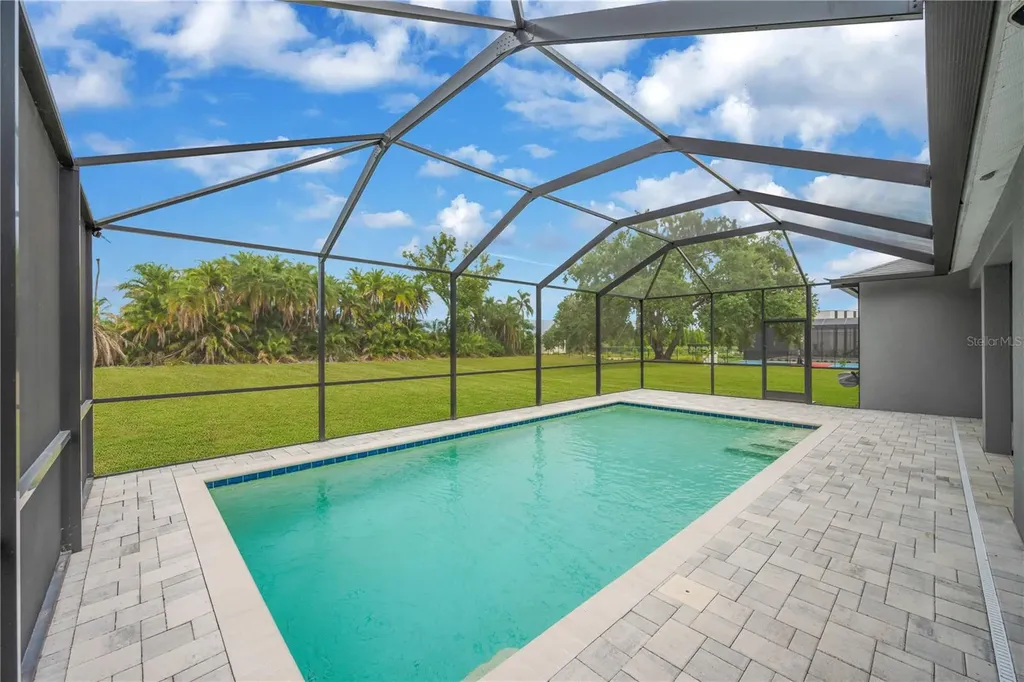 10920 Flint Estates Drive Thonotosassa FL 33592