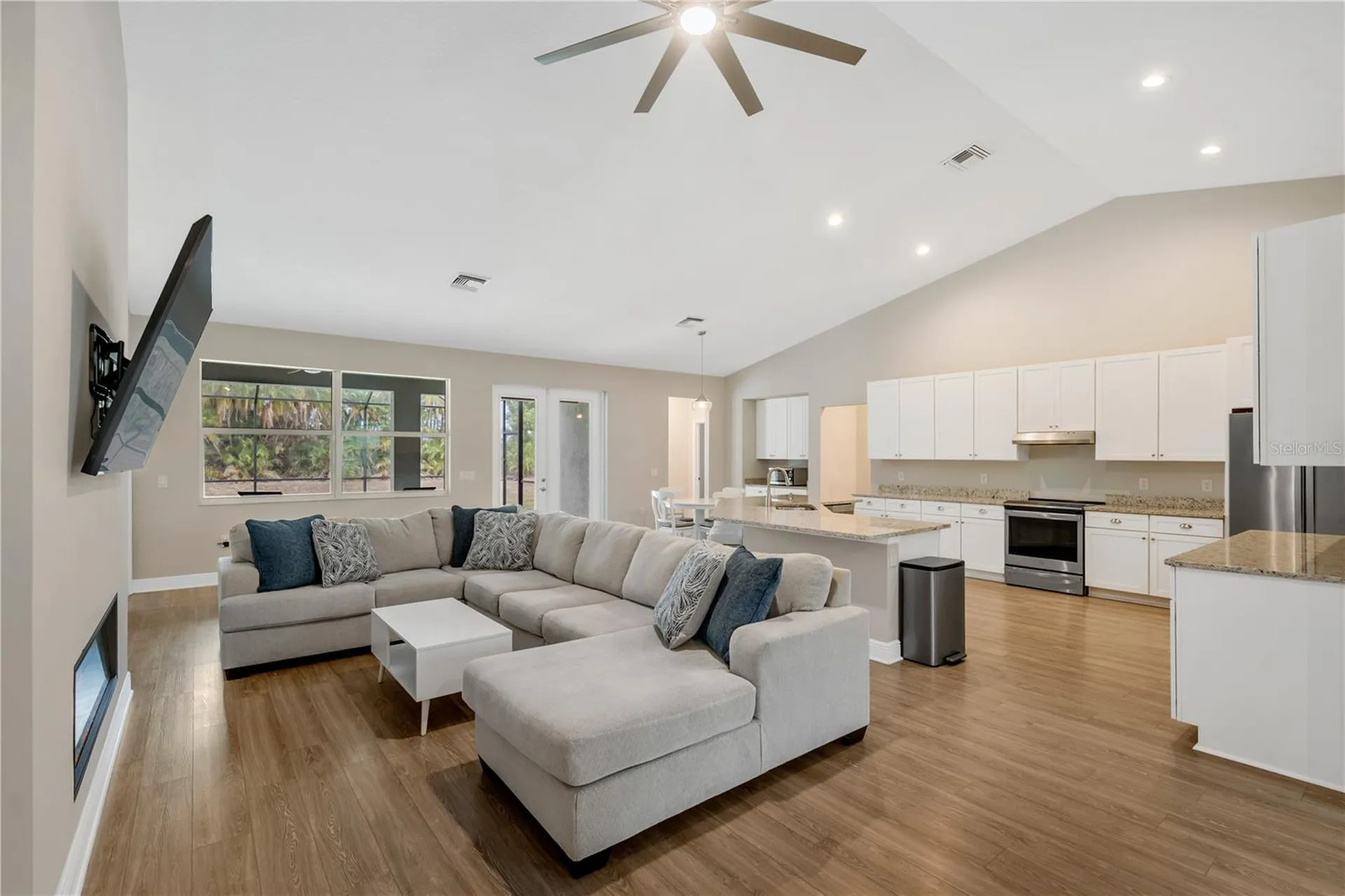 10920 Flint Estates Drive Thonotosassa FL 33592