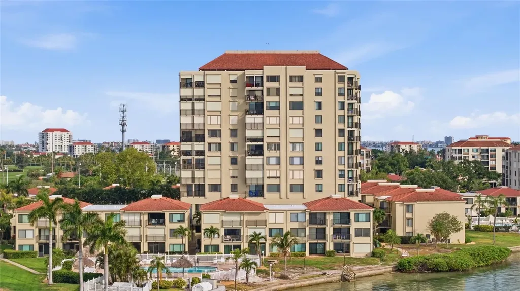 6322 Palma Del Mar Boulevard S St Petersburg FL 33715