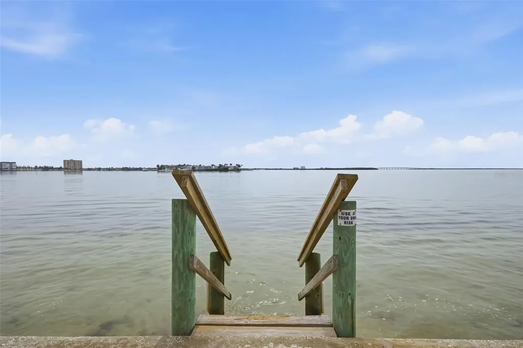 6322 Palma Del Mar Boulevard S St Petersburg FL 33715