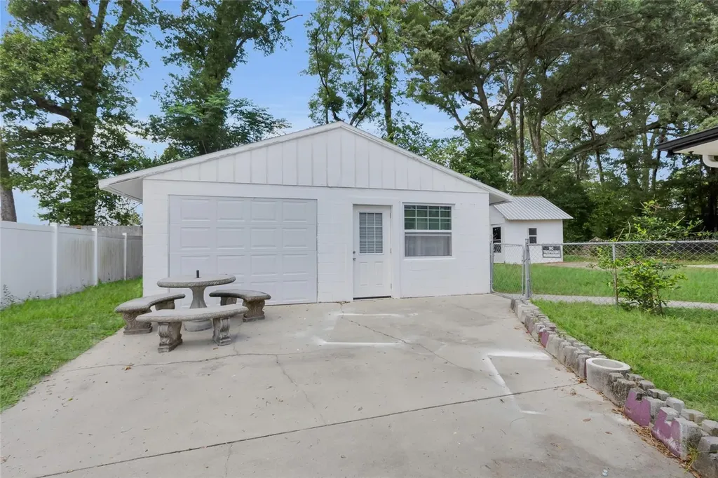 3412 NE 22nd Court Ocala FL 34479