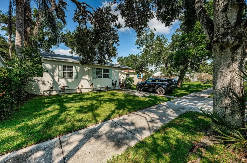 3880 Haines Road N St Petersburg FL 33703