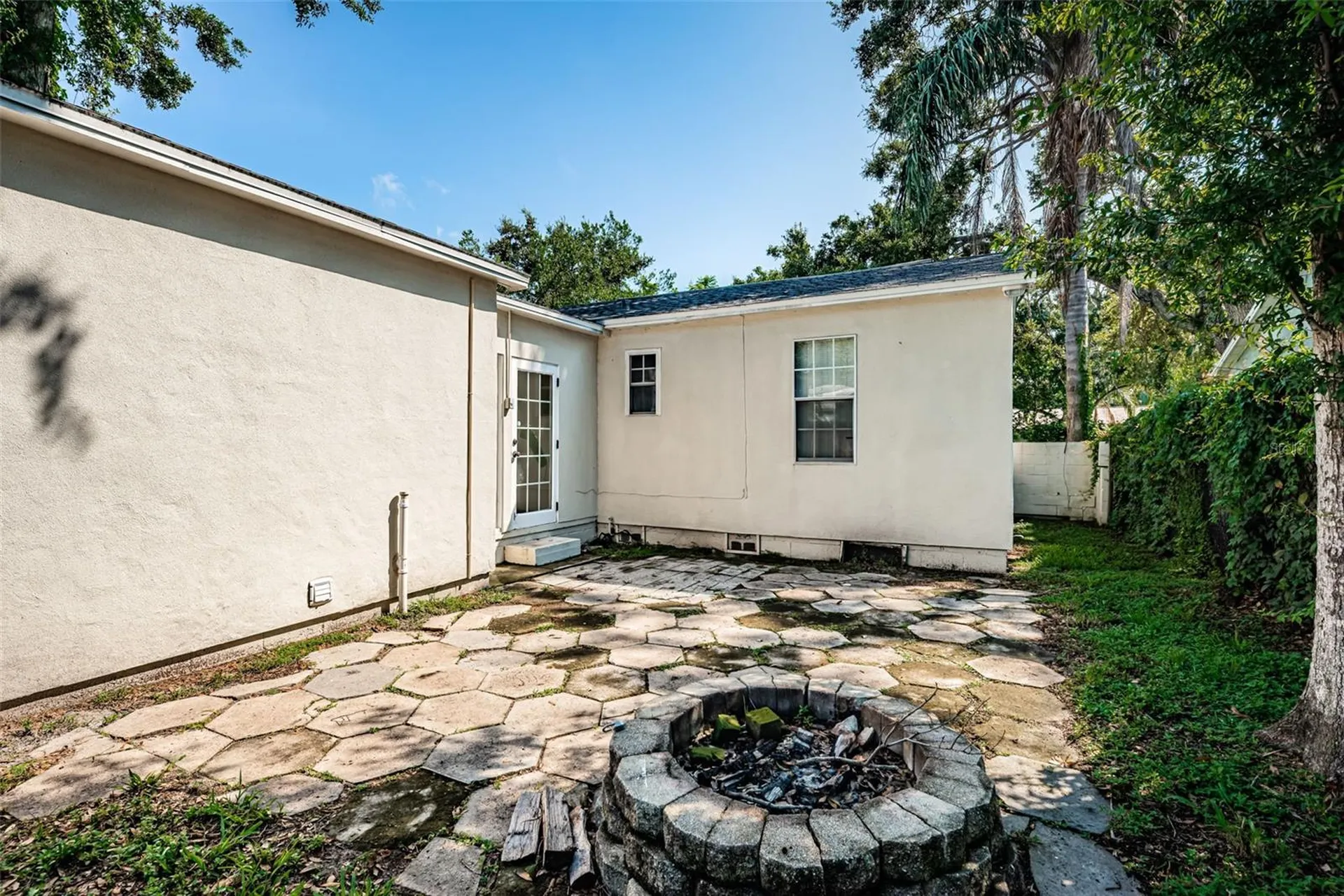 3880 Haines Road N St Petersburg FL 33703