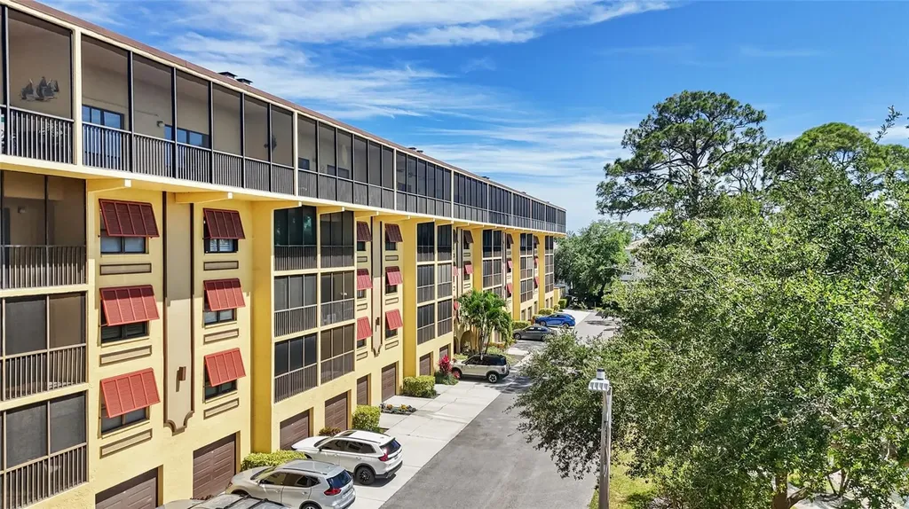 5775 Park Street N St Petersburg FL 33709