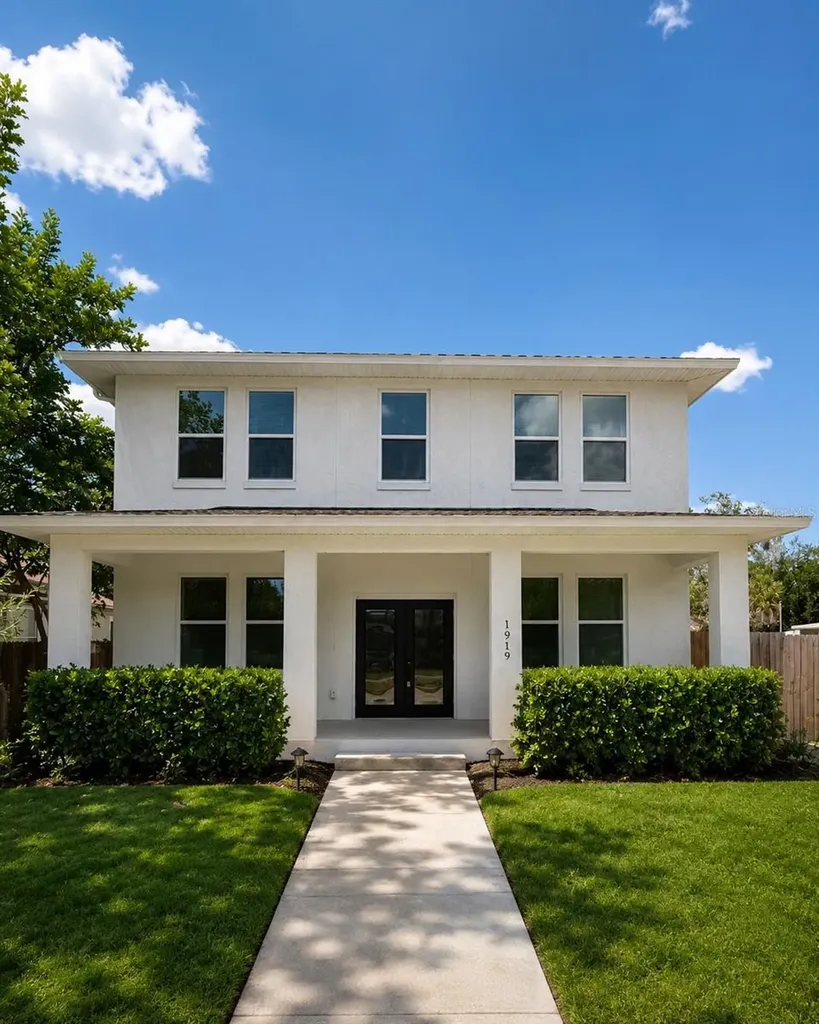 1919 30th Avenue N St Petersburg FL 33713