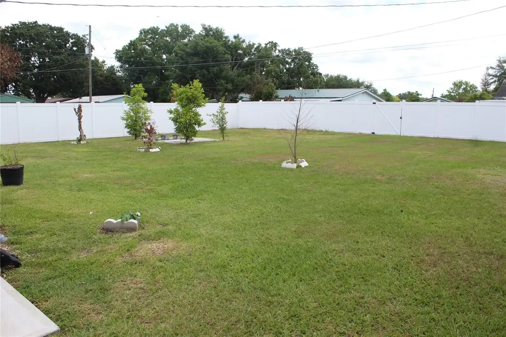 307 California Avenue St Cloud FL 34769