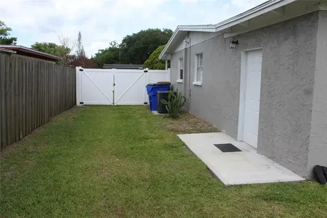 307 California Avenue St Cloud FL 34769