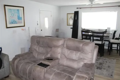 307 California Avenue St Cloud FL 34769