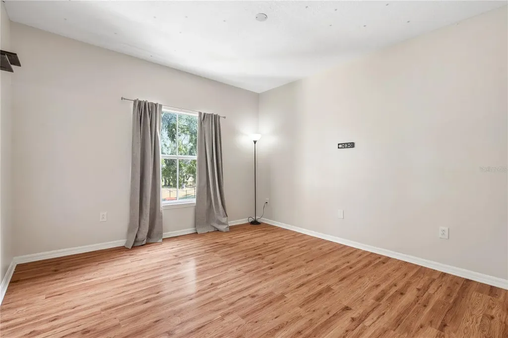 5618 Pinnacle Heights Circle Tampa FL 33624