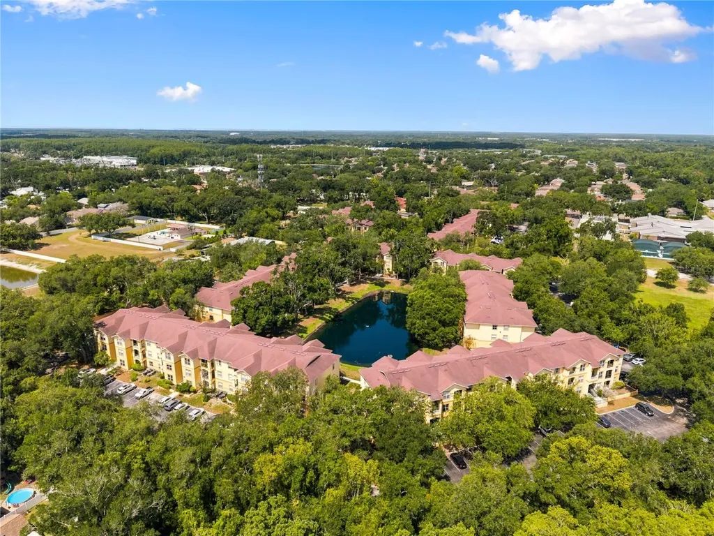 5618 Pinnacle Heights Circle Tampa FL 33624