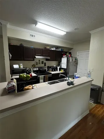 5618 Pinnacle Heights Circle Tampa FL 33624