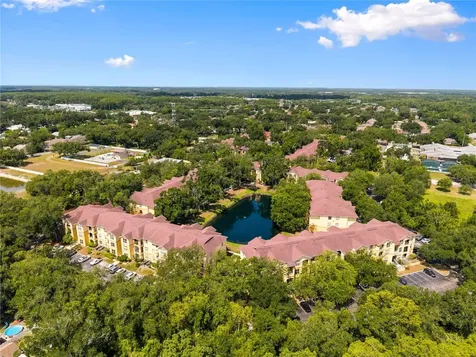 5618 Pinnacle Heights Circle Tampa FL 33624