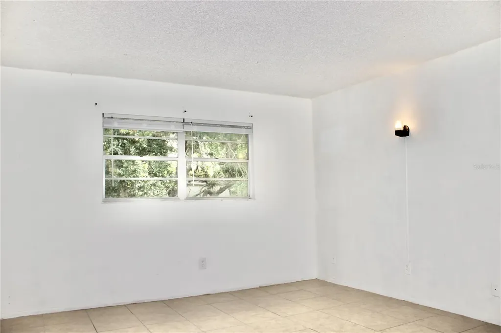 1819 Michigan Avenue Kissimmee FL 34744