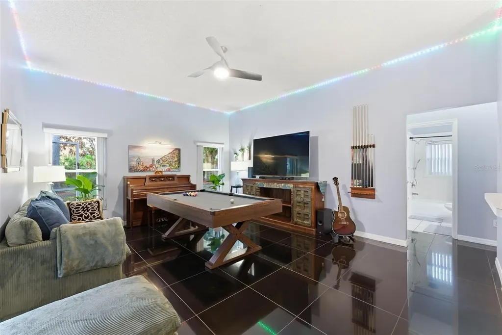 1813 Crosswell Court Orlando FL 32837