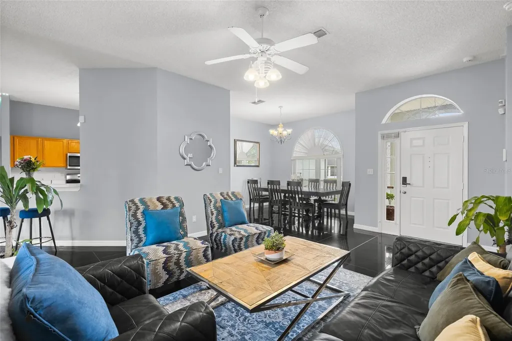 1813 Crosswell Court Orlando FL 32837