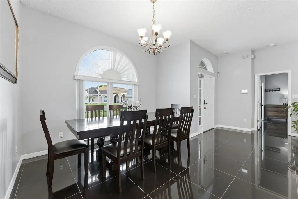 1813 Crosswell Court Orlando FL 32837