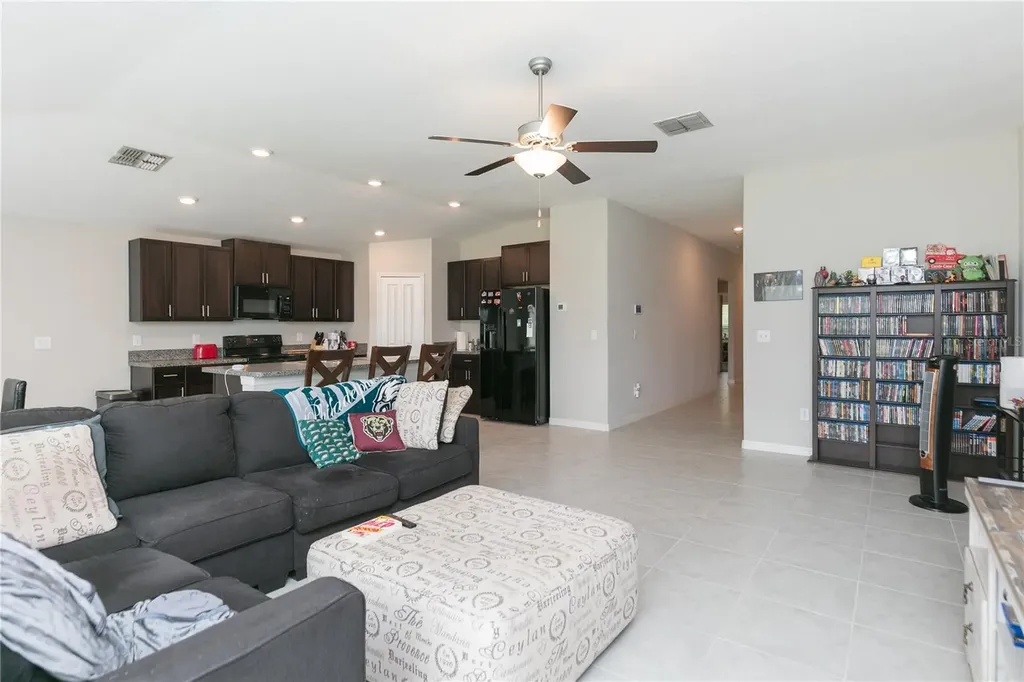 13608 Willow Bluestar Loop Riverview FL 33579