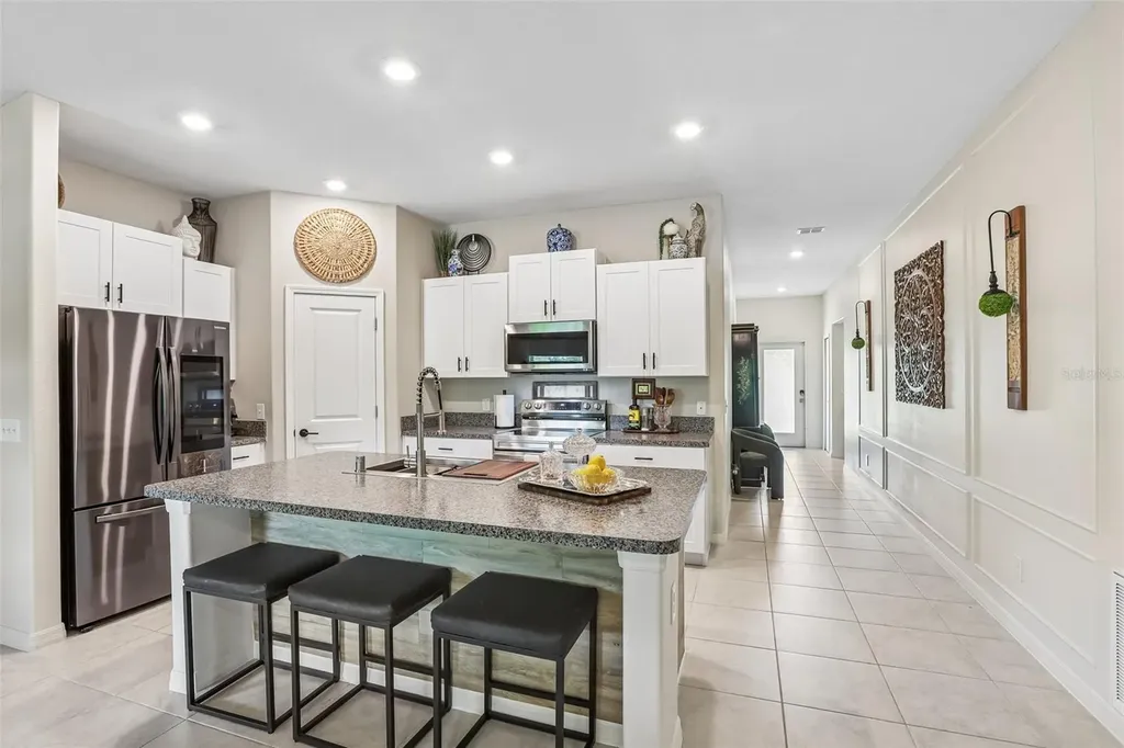 2905 Lytton Hall Drive Zephyrhills FL 33540