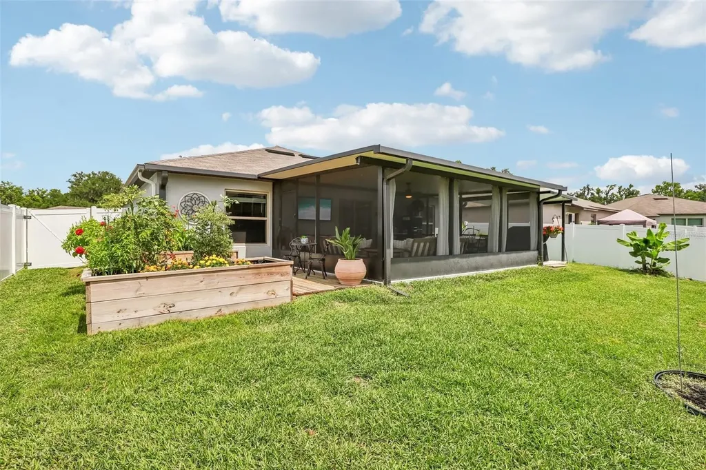 2905 Lytton Hall Drive Zephyrhills FL 33540