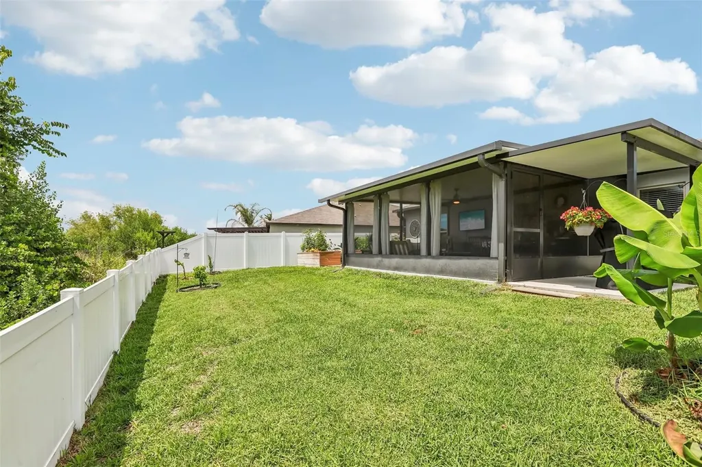 2905 Lytton Hall Drive Zephyrhills FL 33540