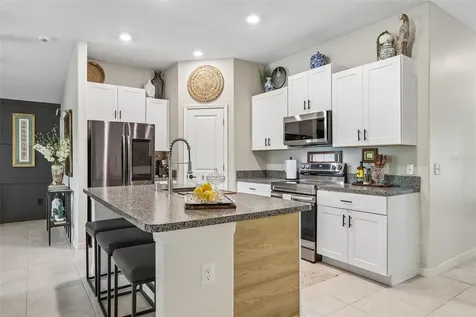 2905 Lytton Hall Drive Zephyrhills FL 33540