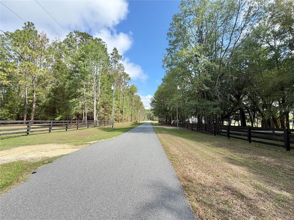 12748 NW 148th Terrace Alachua FL 32615
