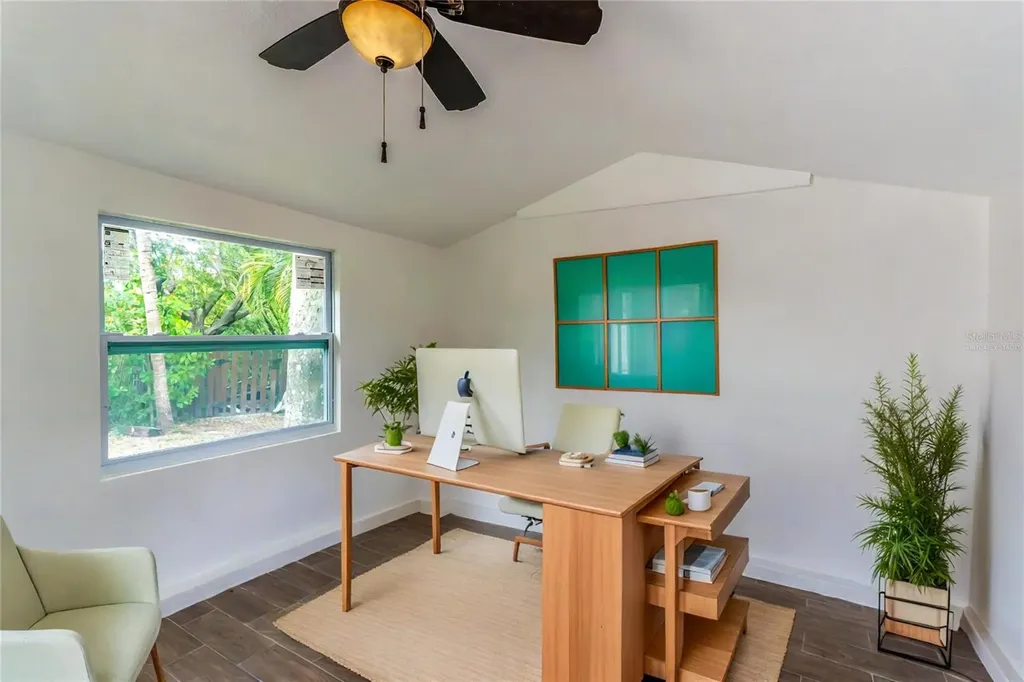 3225 Rosery Road NE Largo FL 33771