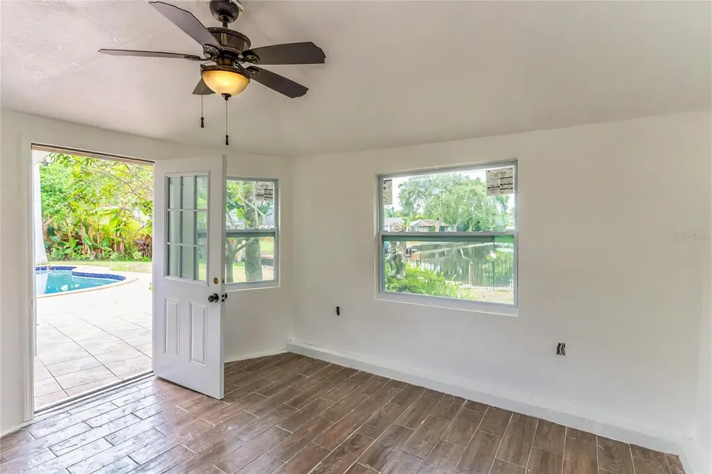 3225 Rosery Road NE Largo FL 33771