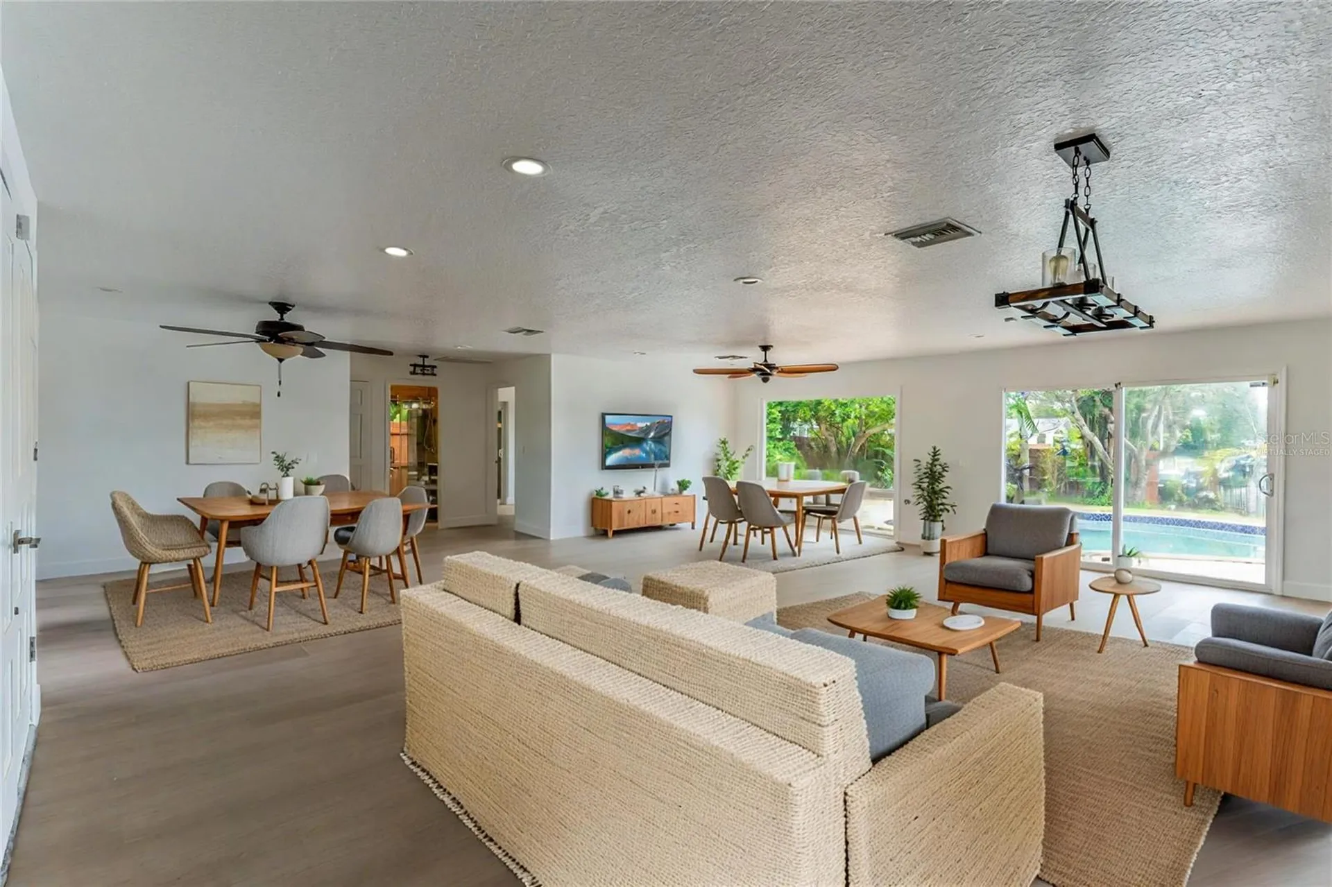 3225 Rosery Road NE Largo FL 33771