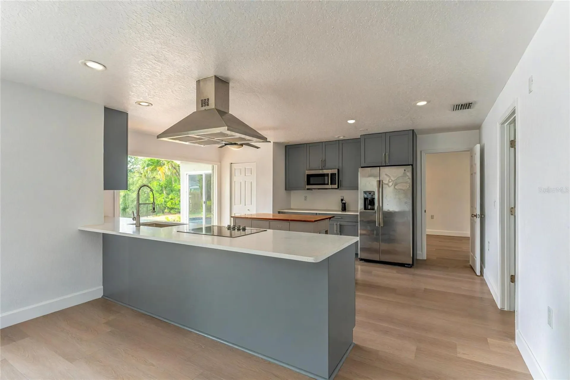 3225 Rosery Road NE Largo FL 33771