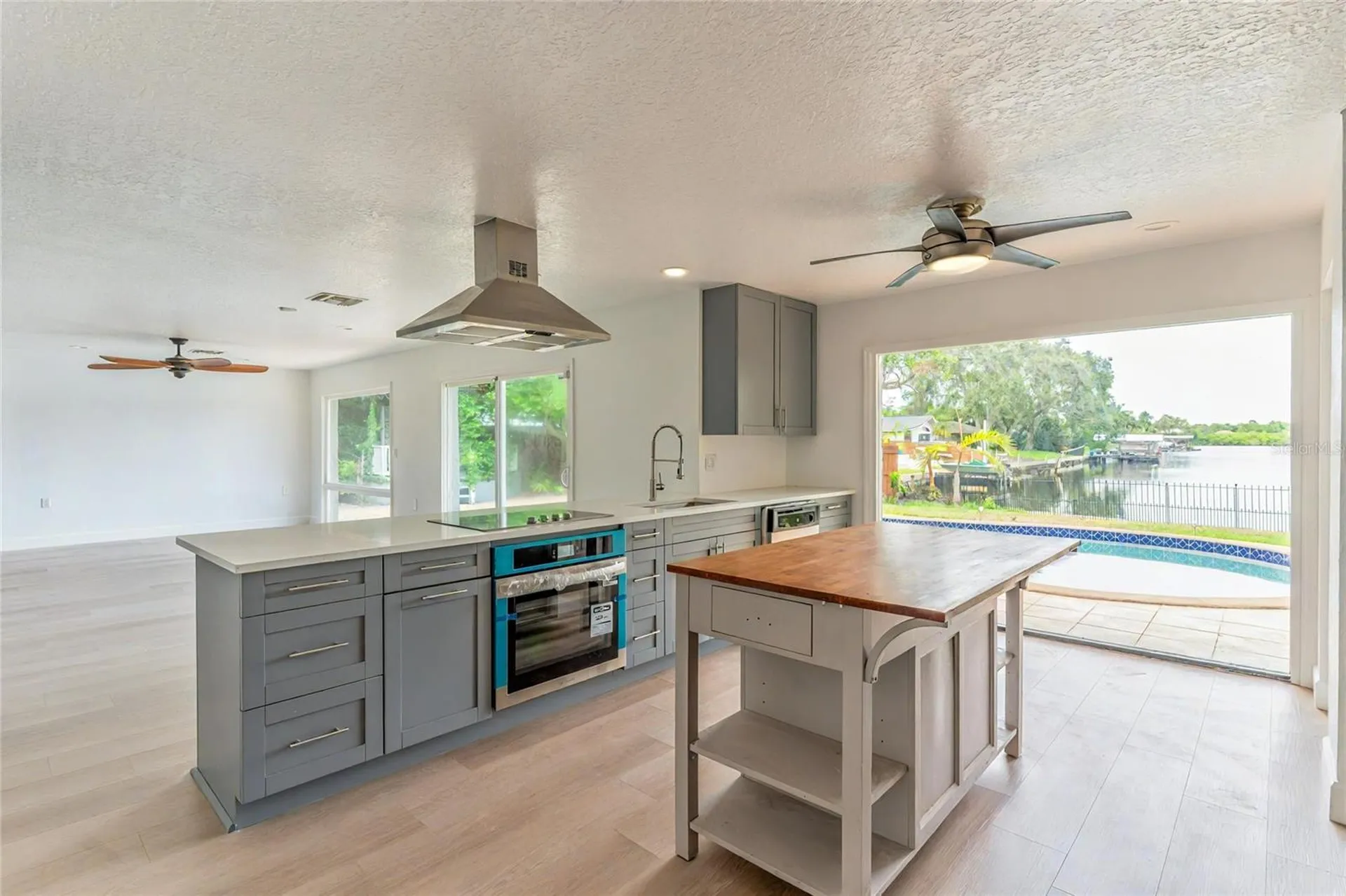 3225 Rosery Road NE Largo FL 33771