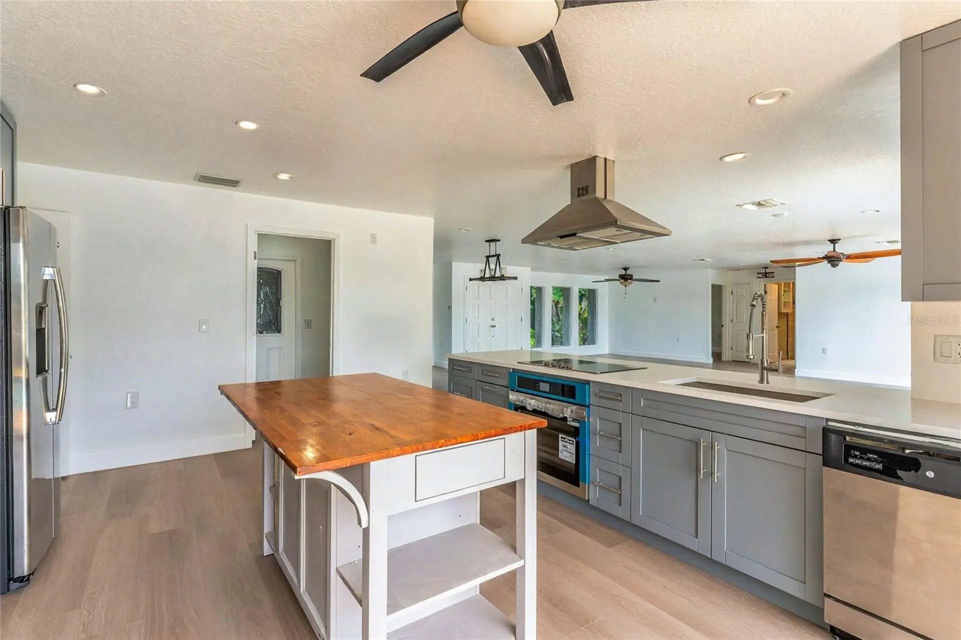 3225 Rosery Road NE Largo FL 33771