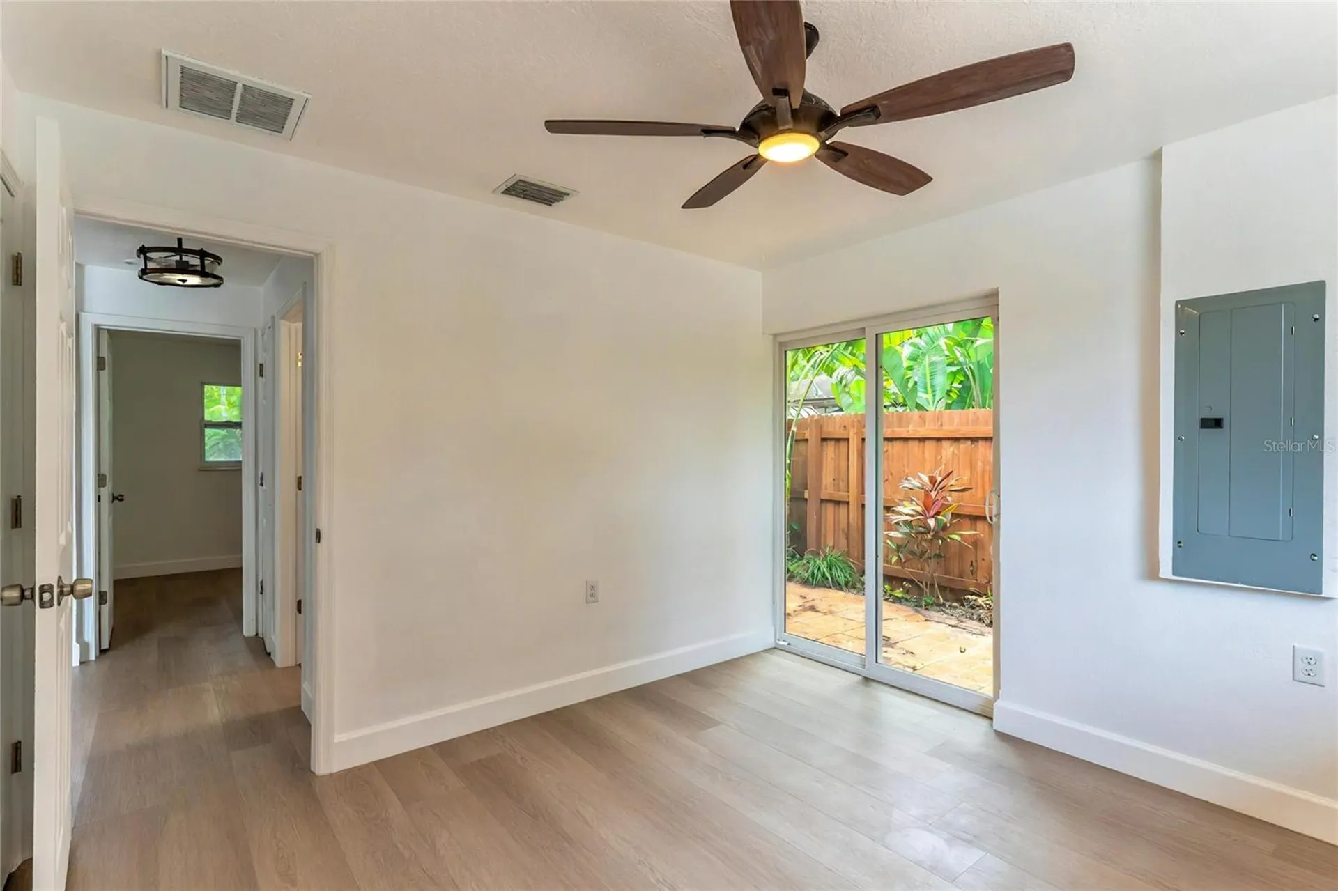 3225 Rosery Road NE Largo FL 33771