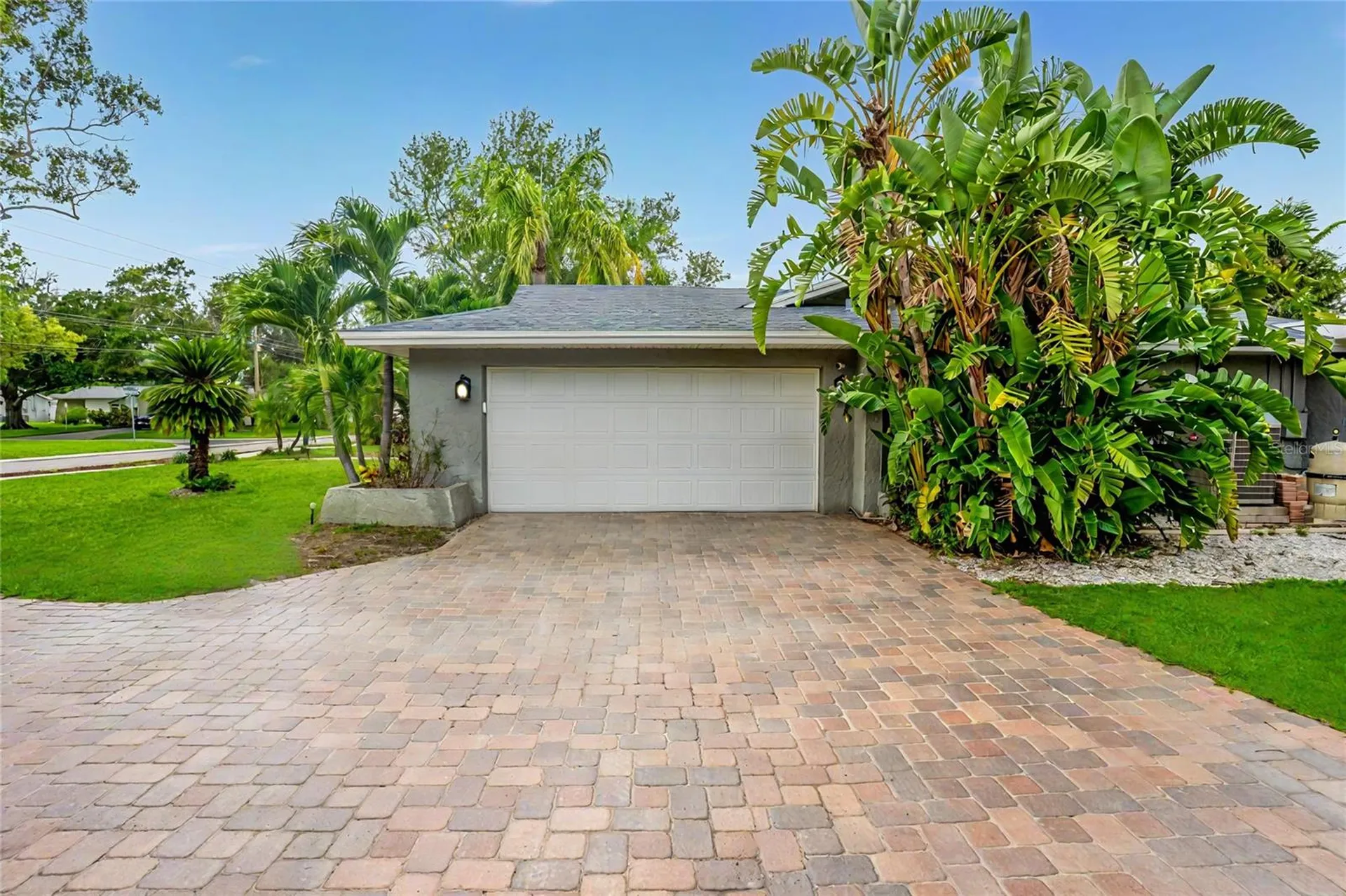 3225 Rosery Road NE Largo FL 33771