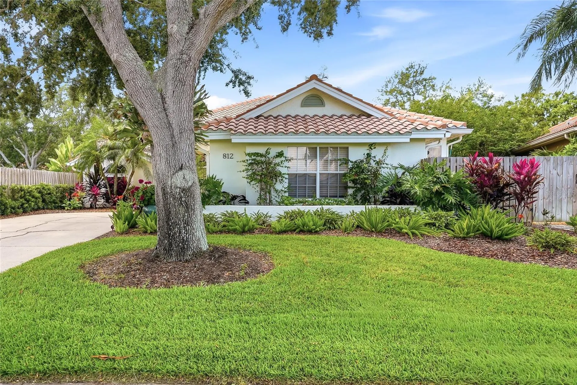 812 Live Oak Terrace NE St Petersburg FL 33703