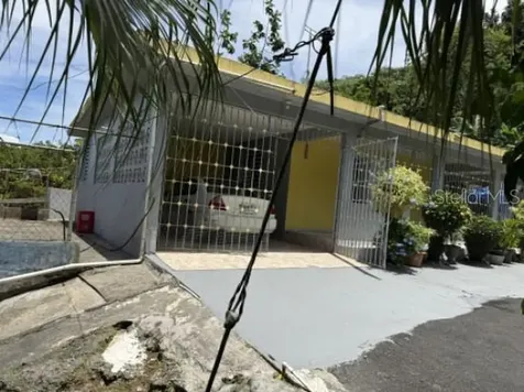 Carr 900 Parcelas Nuevas Yabucoa PR 00767