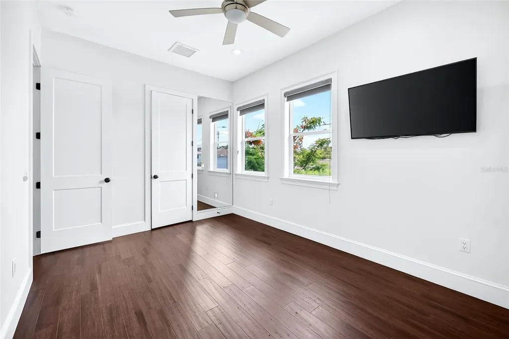 3013 W North B Street Tampa FL 33609