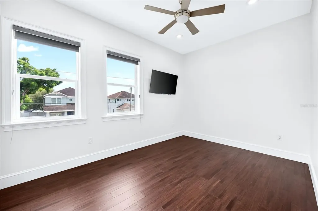 3013 W North B Street Tampa FL 33609