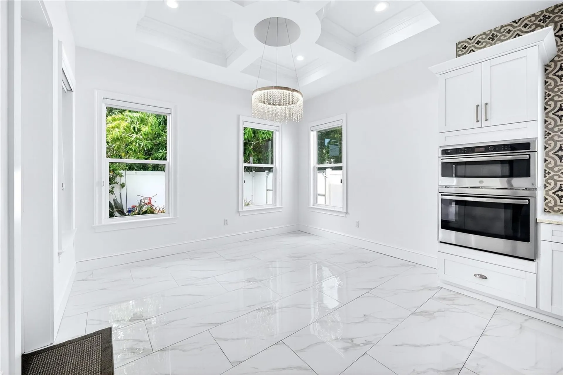 3013 W North B Street Tampa FL 33609