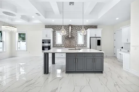 3013 W North B Street Tampa FL 33609