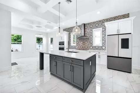 3013 W North B Street Tampa FL 33609