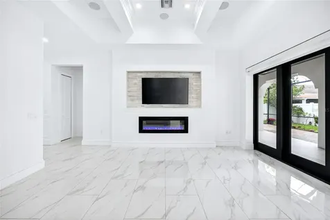 3013 W North B Street Tampa FL 33609